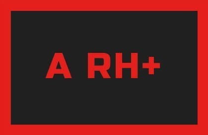 ODZNAKA NA RZEP REBELHORN GRUPA KRWI A RH+ BLACK/RED 50X80MM